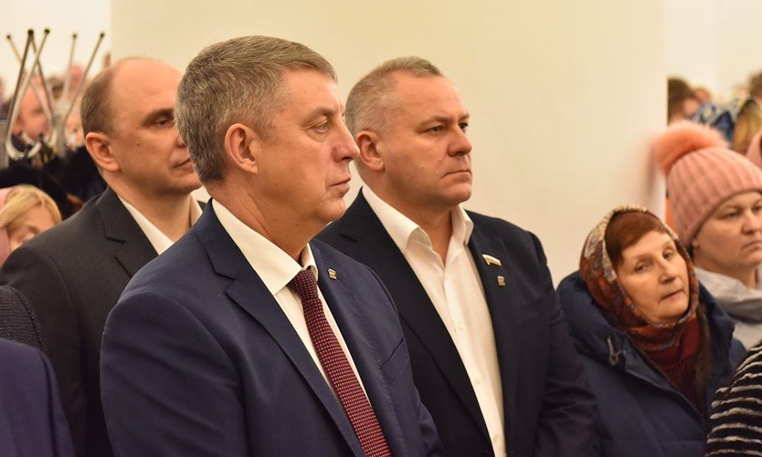 Чем занимается жена богомаза. Смотреть фото Чем занимается жена богомаза. Смотреть картинку Чем занимается жена богомаза. Картинка про Чем занимается жена богомаза. Фото Чем занимается жена богомаза