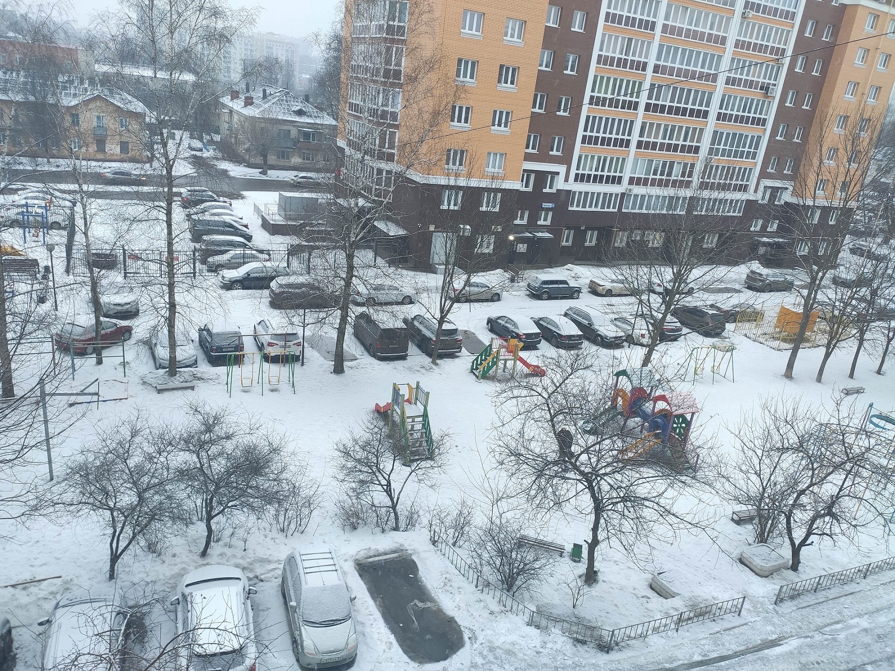 Брянск декабрь 2023. В Брянске ожидается снег. В Брянске выпал снег. В Брянске ожидается снег ночью. Когда в Брянске выпадет снег.