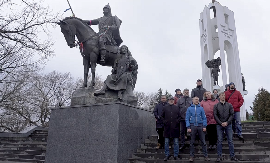 Памятник героям Украины. Брянск. Новости Брянска 18 апреля.