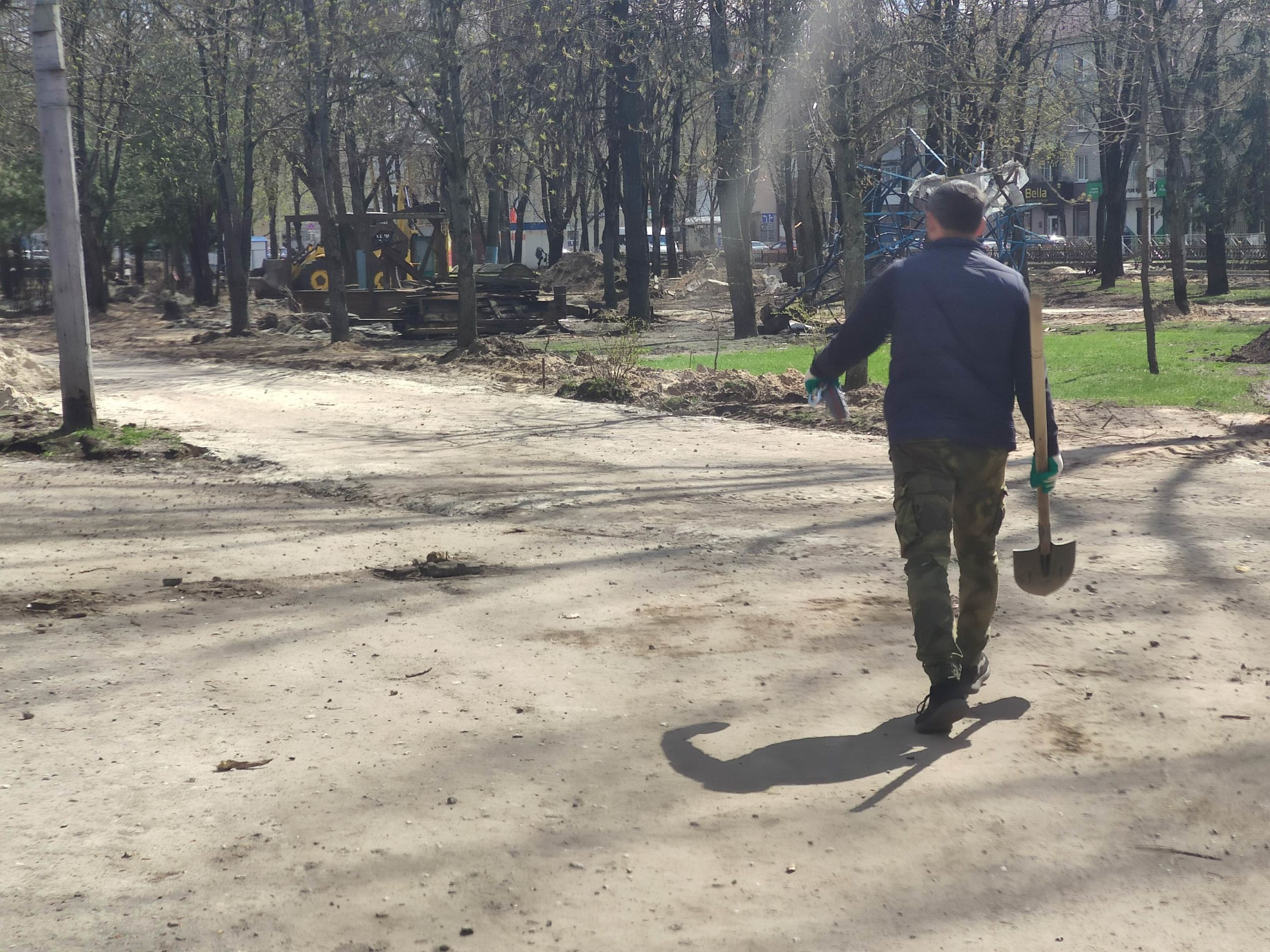 В Брянске повторная разруха пришла в парк 