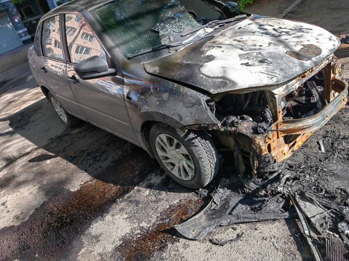 В Брянске отставленный любовник заказал поджог авто нового ухажера дамы  сердца - Брянский ворчун