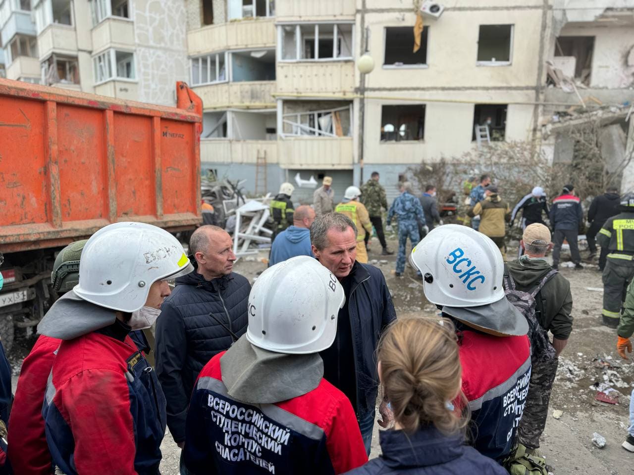 Гладков заявил о двух погибших в атакованной ракетой ВСУ в Белгороде  высотке - Брянский ворчун