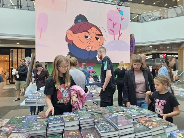 Ярмарка книг "Гаражка" в Брянске: сложные отношения и когда не хочется уходить
