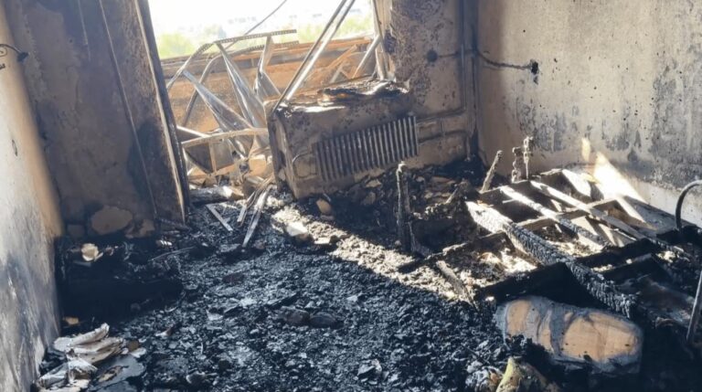Показали масштаб разрушений в принявшей удар ракеты ВСУ многоэтажке в центре Брянска